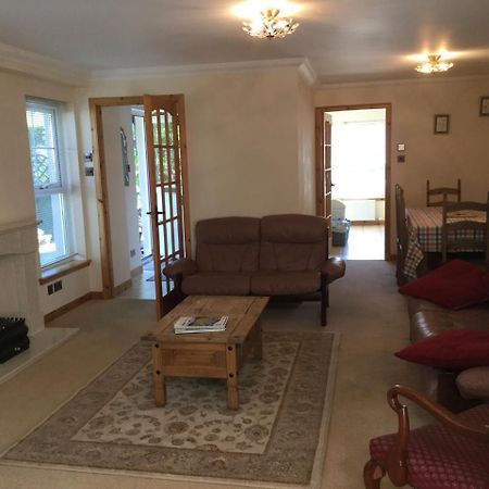 New Cottage 3 Bedroom Free Parking インヴァネス エクステリア 写真