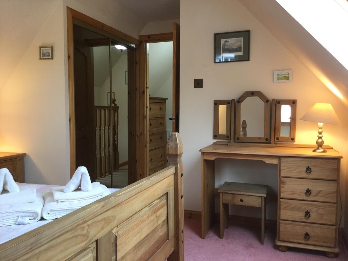 New Cottage 3 Bedroom Free Parking インヴァネス エクステリア 写真